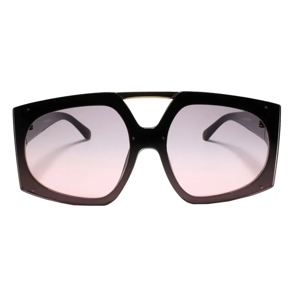 Kiss these oversized